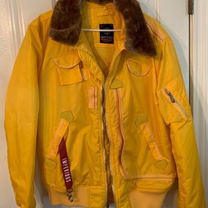 Imperious XL Yellow Jacket